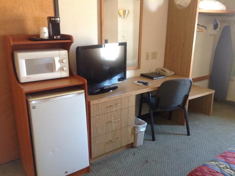 Super 8 By Wyndham Midland Motel Ngoại thất bức ảnh